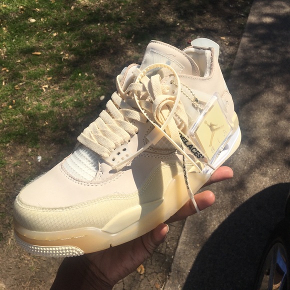 Jordan Sail 4s Off-White - Picture 1 of 2